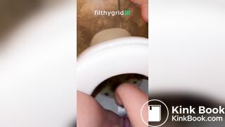 Girls pooping on toilet - video 67