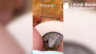 Girls pooping on toilet - video 67