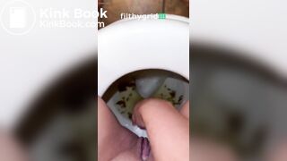 Girls pooping on toilet - video 67