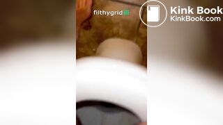 Girls pooping on toilet - video 67