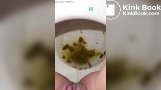 Girls pooping on toilet - video 67