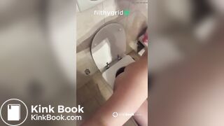 Girl pooping on toilet - video 276