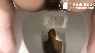 女性が下痢をする