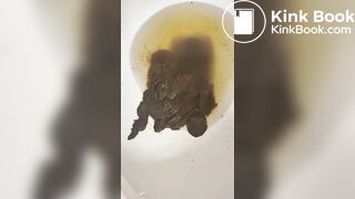 Emi twerks out her diarrhea over the toilet