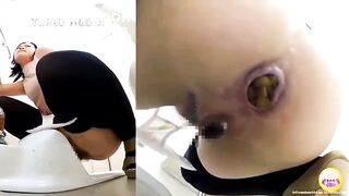 人工知能の女の子が素敵なうんちをしている