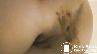 Girl pooping on toilet - video 272