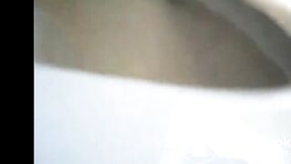 Girl pooping on toilet - video 267