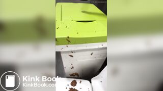 Pooping desesperated