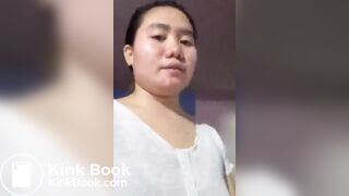 Pinoy Girl Poop Vlog