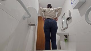 Spanish girl poop - video 10