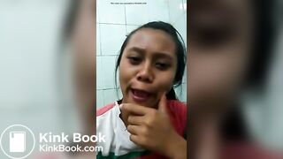 Asian Girl Talk When She Is Pooping