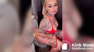 brasileña cagando-195