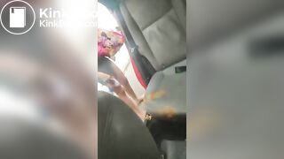 Girl shit herself in the Uber (Short vídeo )