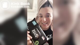 Morning poop toilet selfie