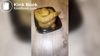 Pooping on all fours - video 3