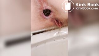 Pretty Woman Pooping - video 16