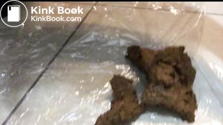 Hot german woman prepares a poop delivery