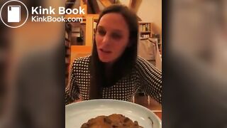 scat girl - video 136