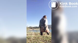 Lovely amateur girlfriend showing her pooping ass on th