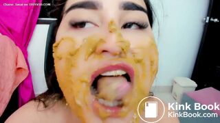 Latina camgirl has some dirty fun