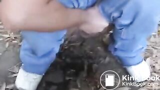 POO ON A PUT