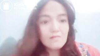 Girl Pooping in The Toilet - video 2