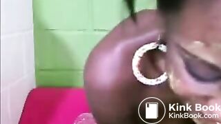 Hot black woman shits