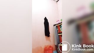 Indonesian Girl Pooping - video 3