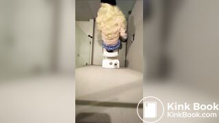 Blonde shitting diarrhea - video 2