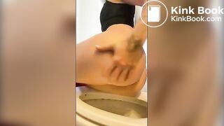Girl pooping on toilet - video 245