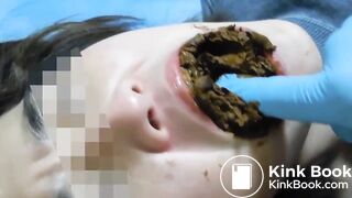 Japanese girl a lot of scat in her mouth