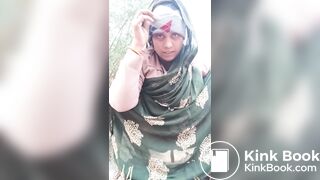Indian desi bhabhi shitting - video 2