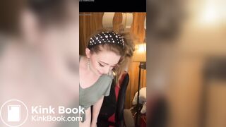 White gamer girl with fat ass poops