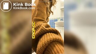 Cute girl pooping 4 - video 2