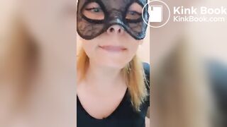 Scat hottie eats her own