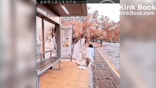 等车时被偷袭