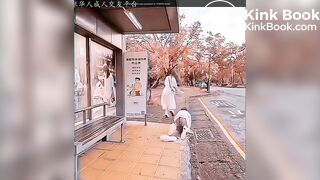 等车时被偷袭
