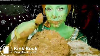 Princess Fiona scat atm