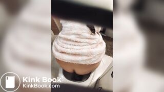 en el bañito cagando-184