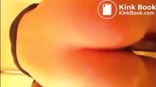 Girl pooping - video 800