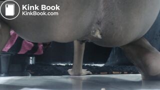 cute camgirl eats her shit