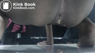 cute camgirl eats her shit