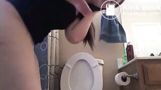 GIRL TOILET POO