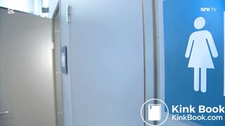 Nordic reporter defecates in a jar