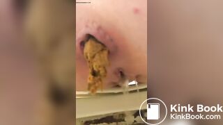 Girl pooping on toilet - video 191