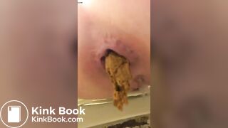 Girl pooping on toilet - video 191
