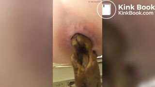 Girl pooping on toilet - video 191