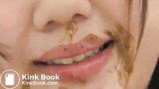 Japanese scat eating - video 20