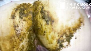 Big wet shit in sexy red xmas clothes