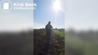 Ragazza italiana fa una bella cagata in natura